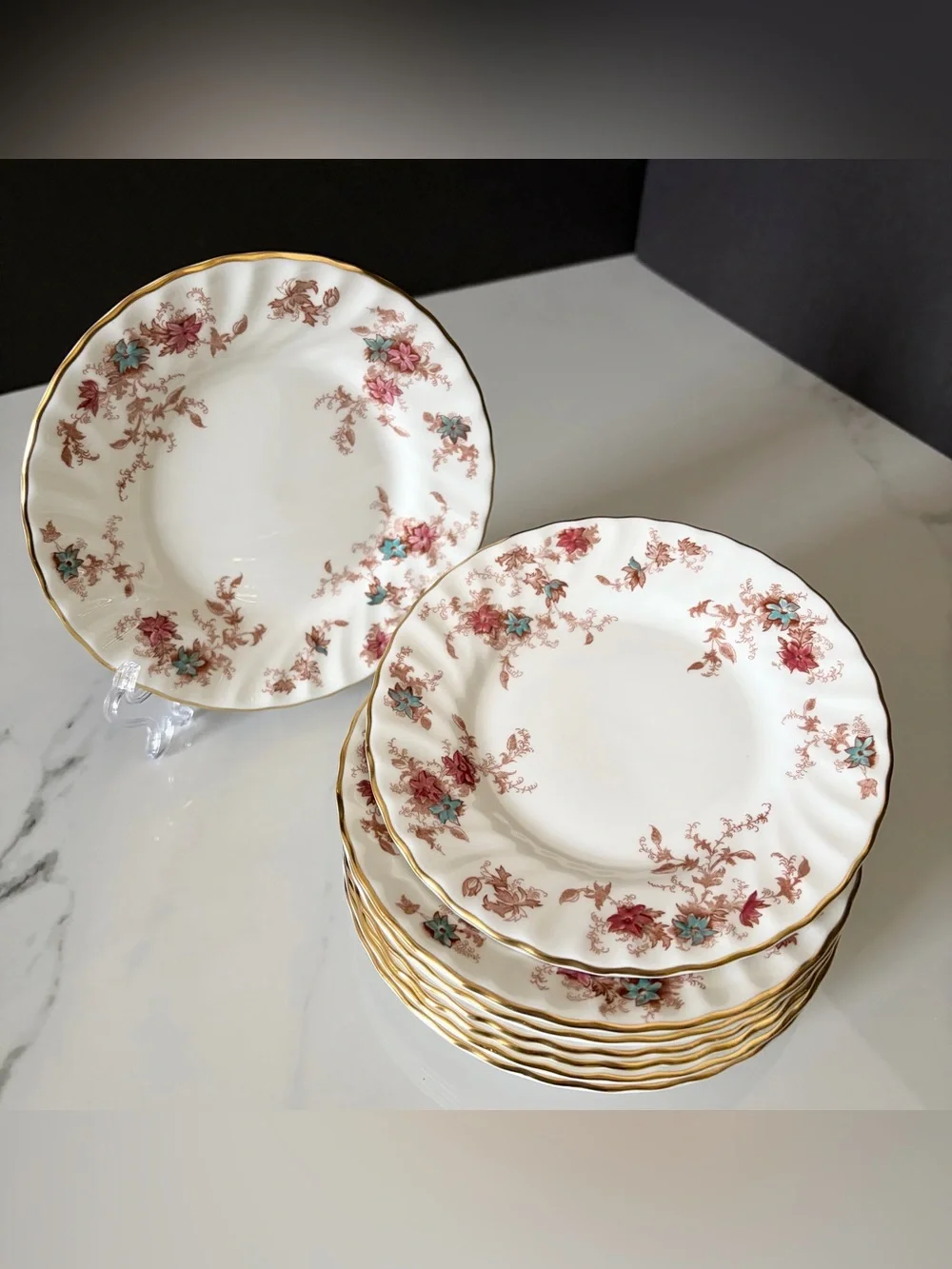 Minton set bread